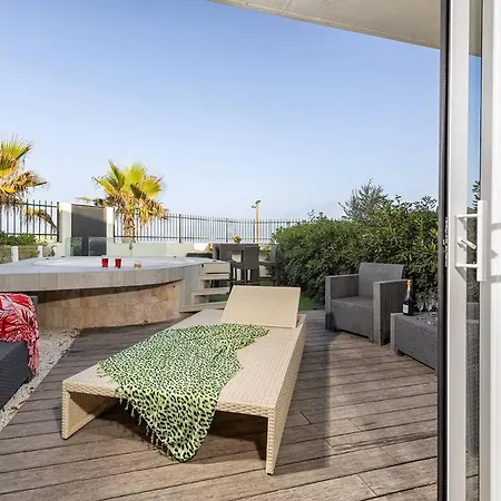 Le Nautilia 104 - Luxe Supérieure - Jacuzzi - 2 Personnes