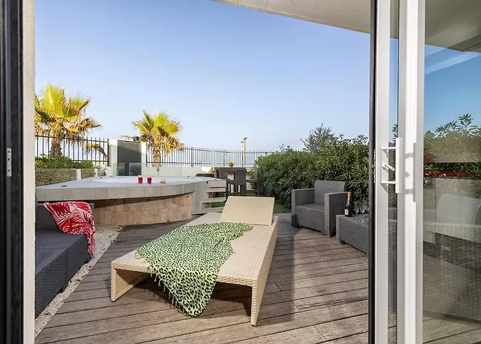 Le Nautilia 104 - Luxe Supérieure - Jacuzzi - 2 Personnes