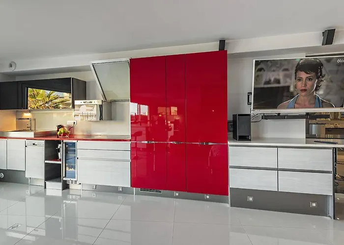 Le Nautilia 104 - Luxe Supérieure - Jacuzzi - 2 Personnes * Agde